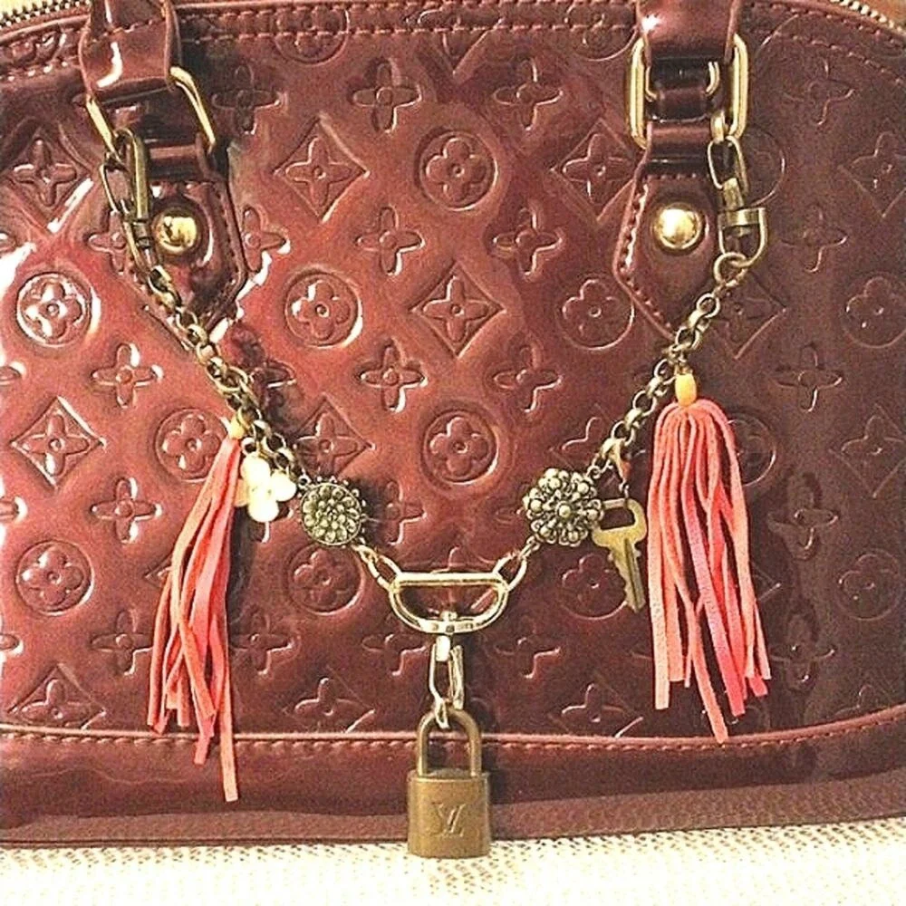AUTHENTIC Louis Vuitton LOCK & KEY #306 Vintage BRASS added to Purse Chain Charm